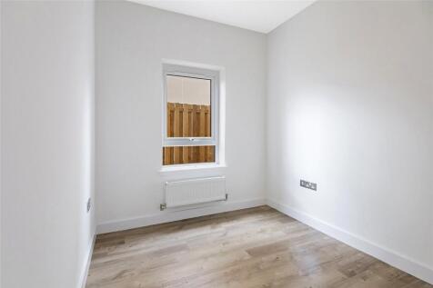 Bedroom 5/Office