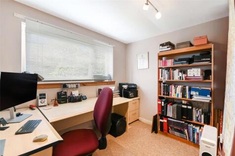 Bedroom/Office