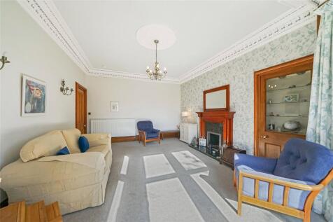 Family Room/Bed 5