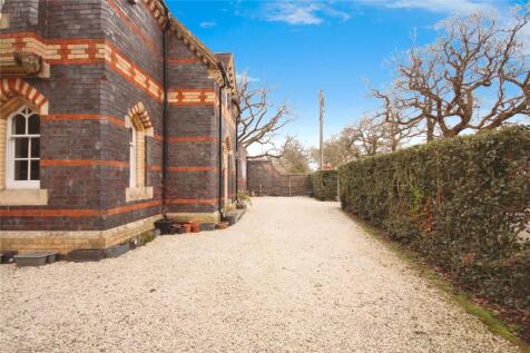 Driveway/Frontage