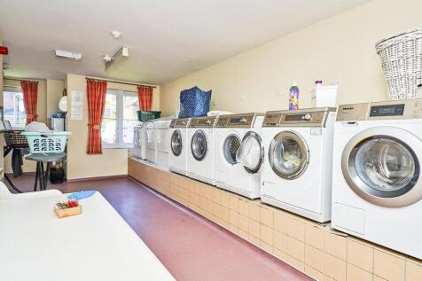 Washing &amp; Dry Room
