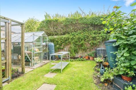 Garden End