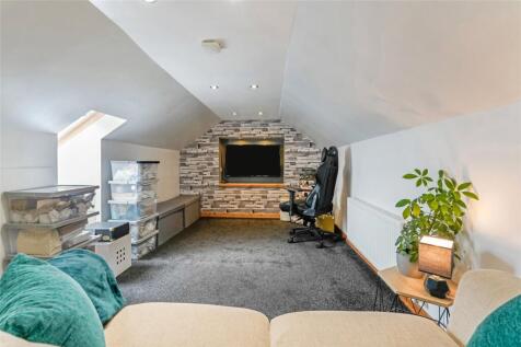 Family Rm/Bedroom 3