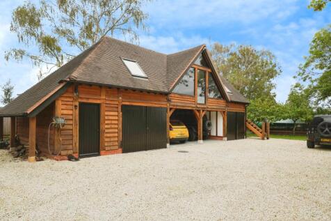 Garage/Workshop