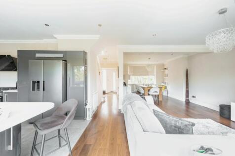 Kitchen/Reception
