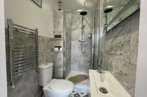 En suite Two