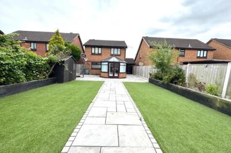 Rear Garden Alt View