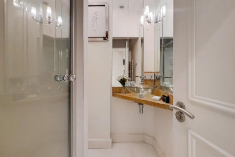 17_Shower Room 3-0