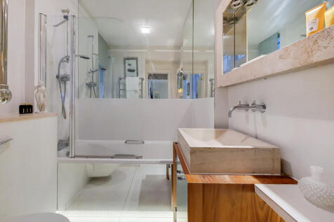 11_Main Ensuite-0