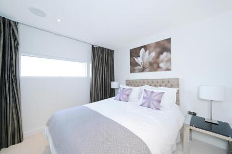 bedroom.JPG