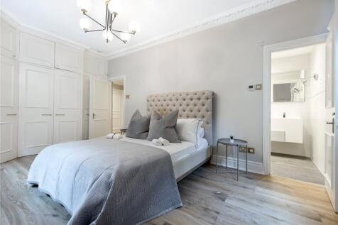 882247800162344322_2