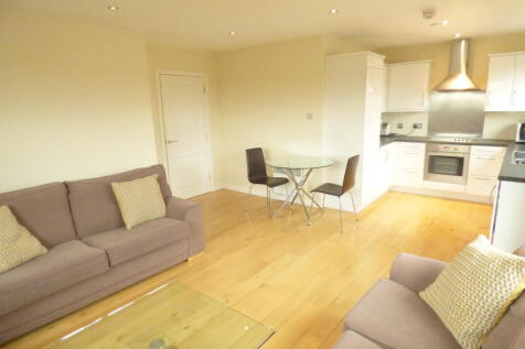 Lounge / Kitchen