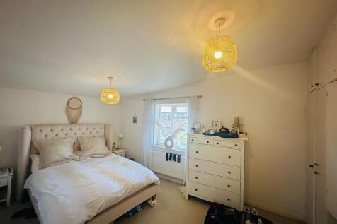 Main bedroom 1