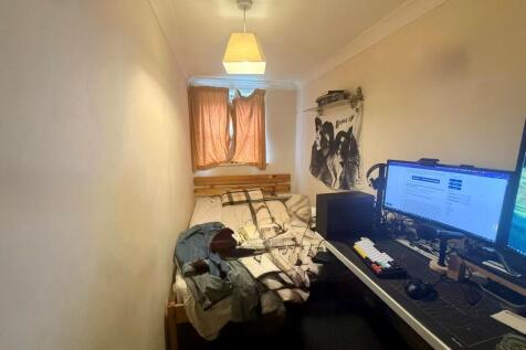 Single Bedroom