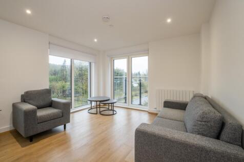 128-Whyteleafe-Ho...