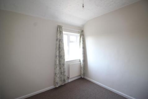 5, Bedroom 2 (3)