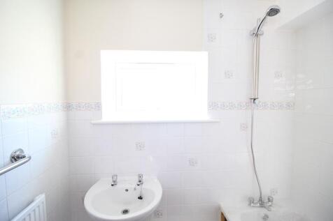 7, Bathroom (3)