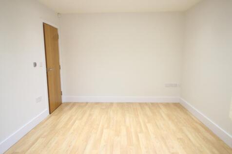 Bedroom One (3)