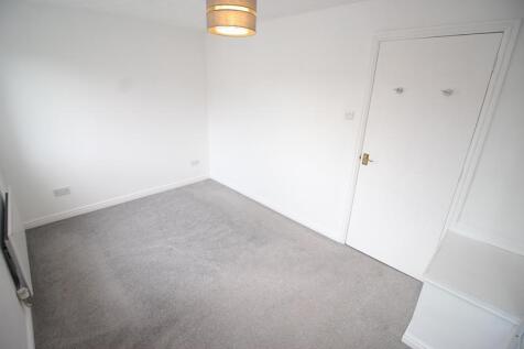 Bedroom One (2)