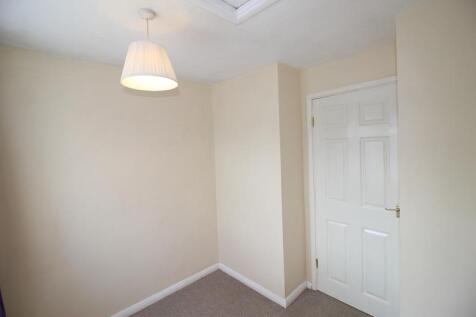 Bedroom 3 (2)
