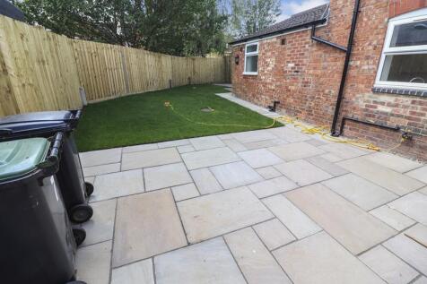 Rear Garden (2)