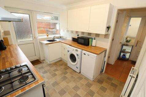 Kitchen (2)