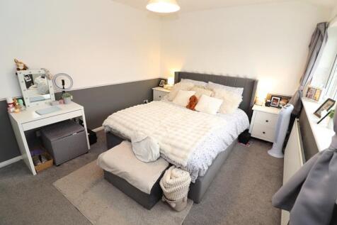 Bedroom One (2)
