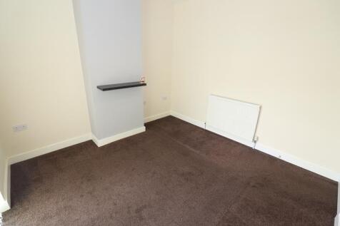 Bedroom One (2)