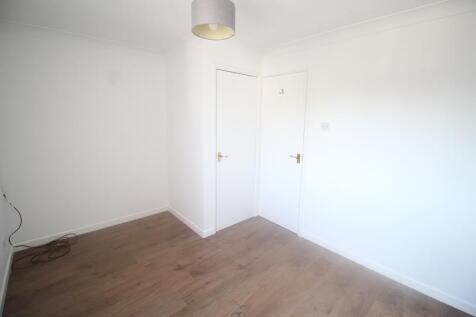 Bedroom One (2)