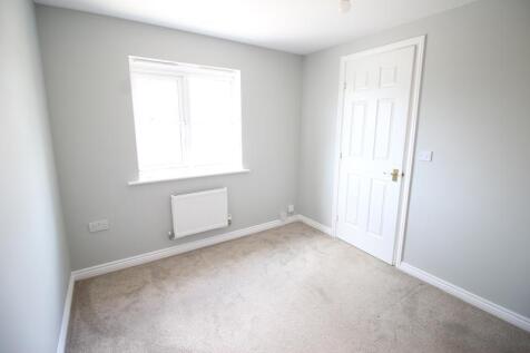 Bedroom Three (2)
