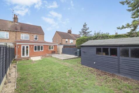 12 Rear Garden