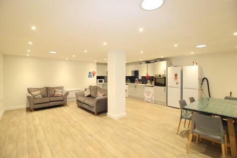 Communal Kitchen (1)