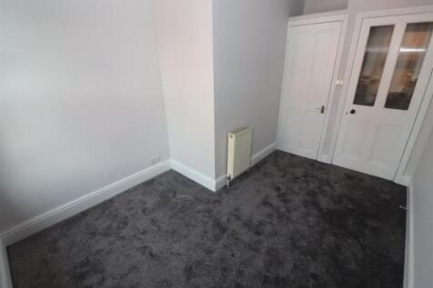 Bedroom 2.JPG