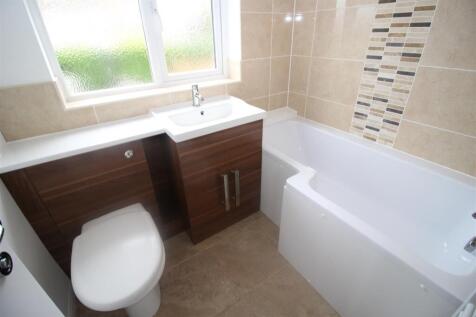 Bathroom.JPG