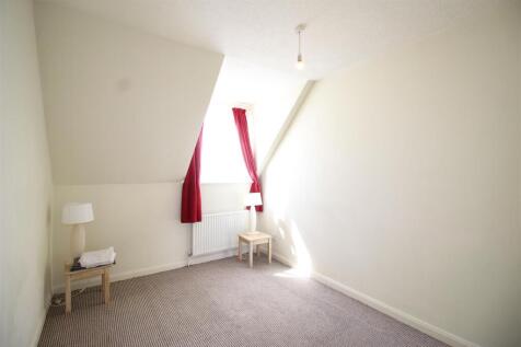 Bedroom .JPG