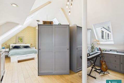 Open plan bedroom/office/dressing room