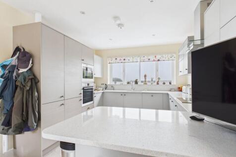 Open plan dining kitchen
