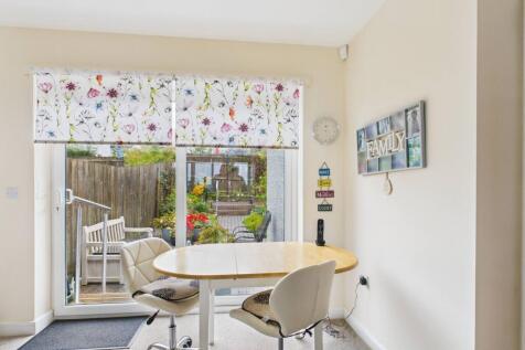 Open plan dining kitchen