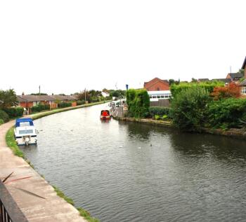 9 Lymm quay 004a.jpg