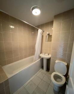 Bathroom 1.jpg