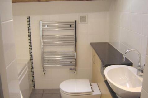 5 heatley bathroom.jpg