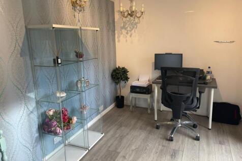 Salon Office.jpg
