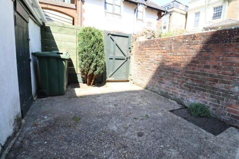 Private Courtyard