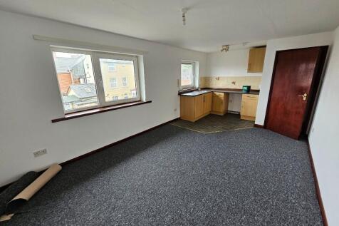 Lounge/Kitchen