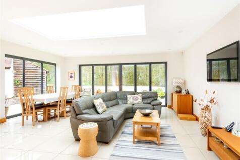 Family/Dining Area