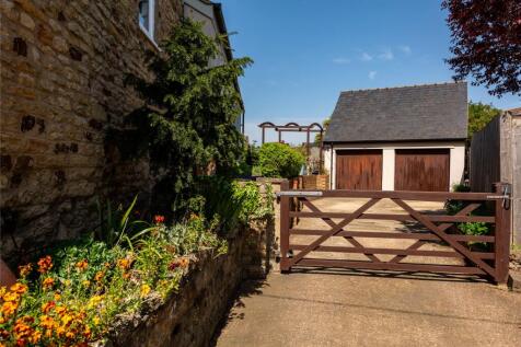 Double Garage