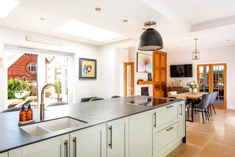 Kitchen/Breakfast