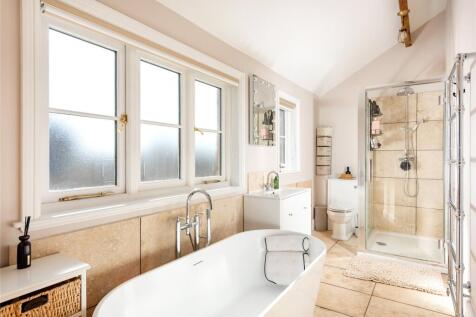 En Suite Bathroom