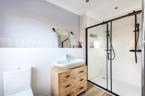 En Suite Shower Room