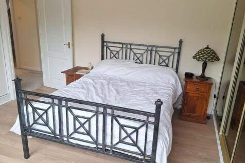 Bed 1 (2)